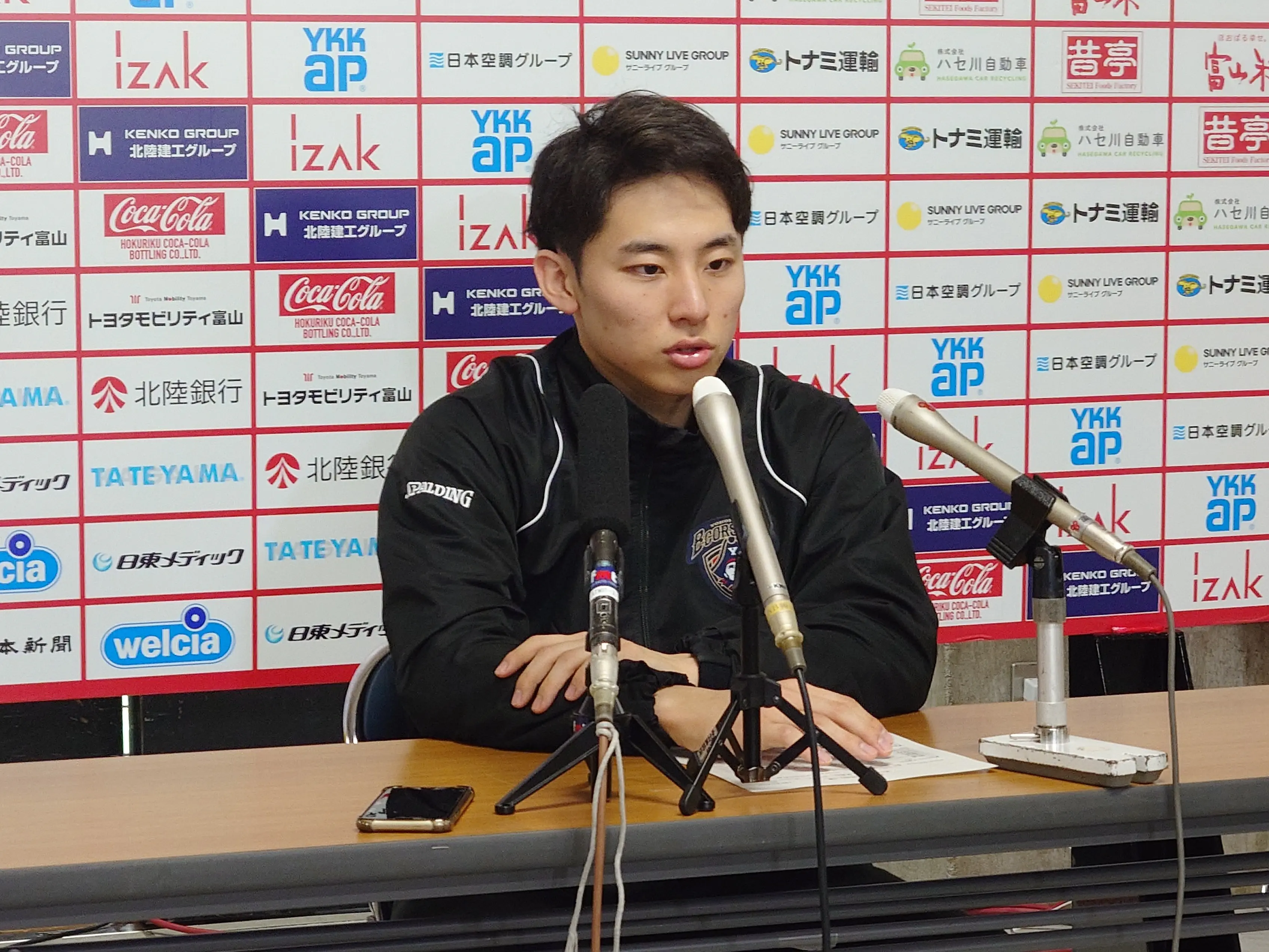 リーグ記録の20アシストを達成した河村勇輝選手