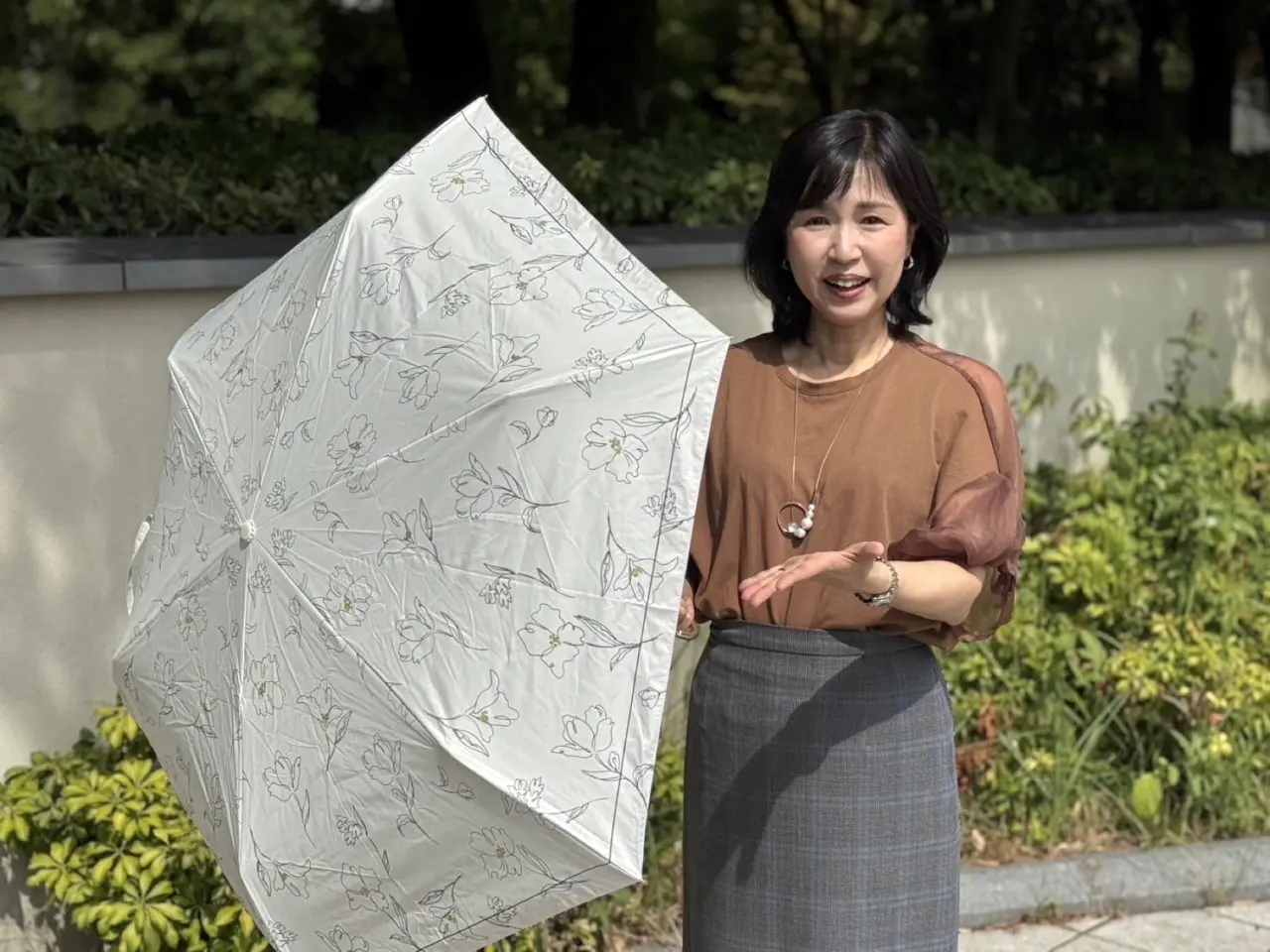 晴雨兼用の折り畳み傘です