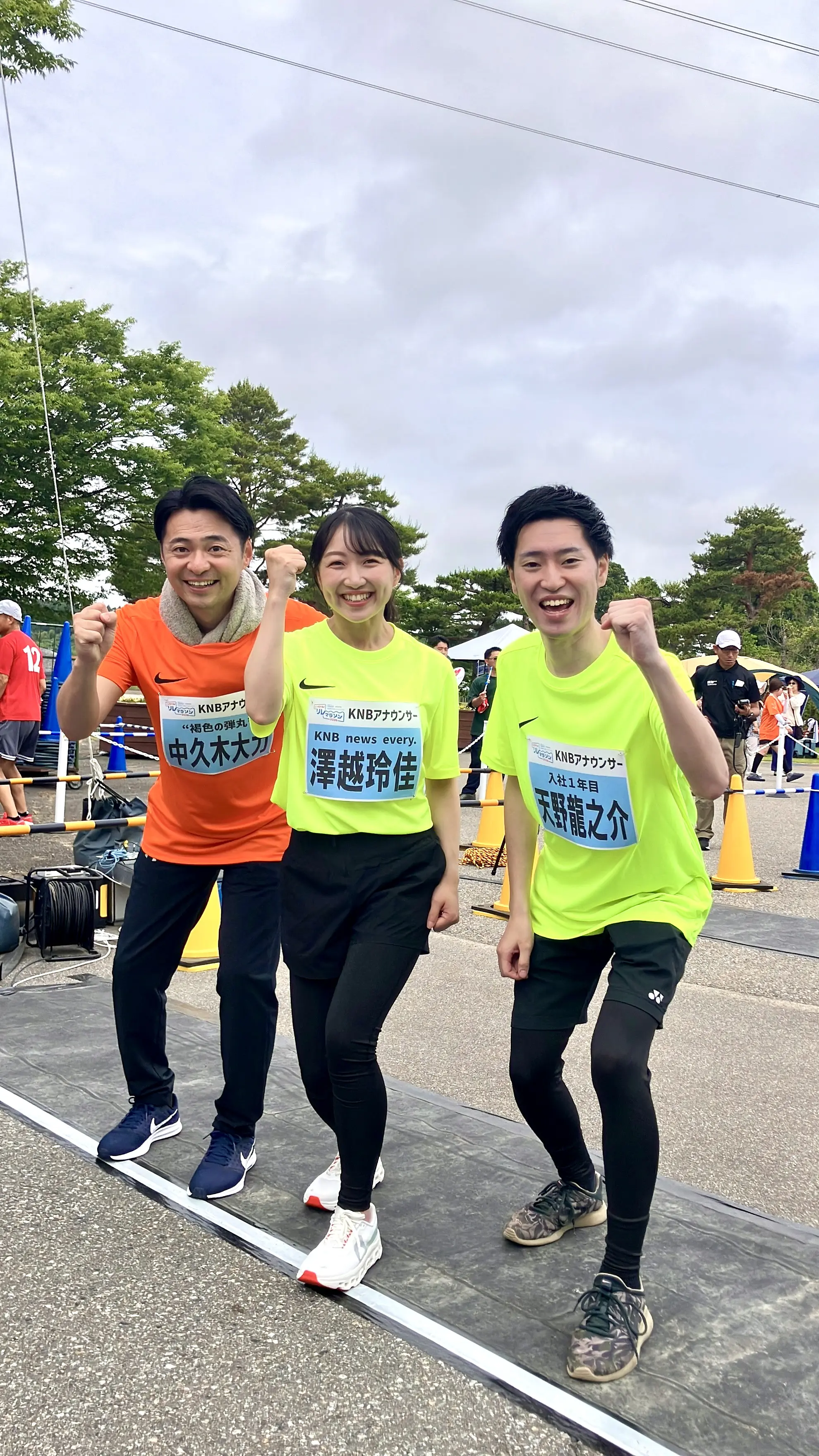 スタート前、同期3人での1枚！