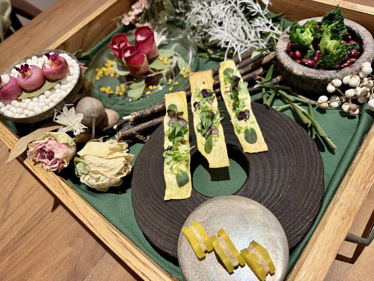 地元産の色鮮やかな野菜たち