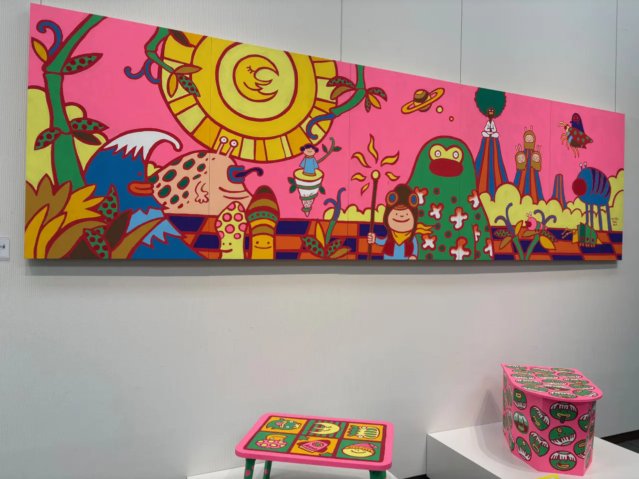 カラフルでポップな作品がたくさん