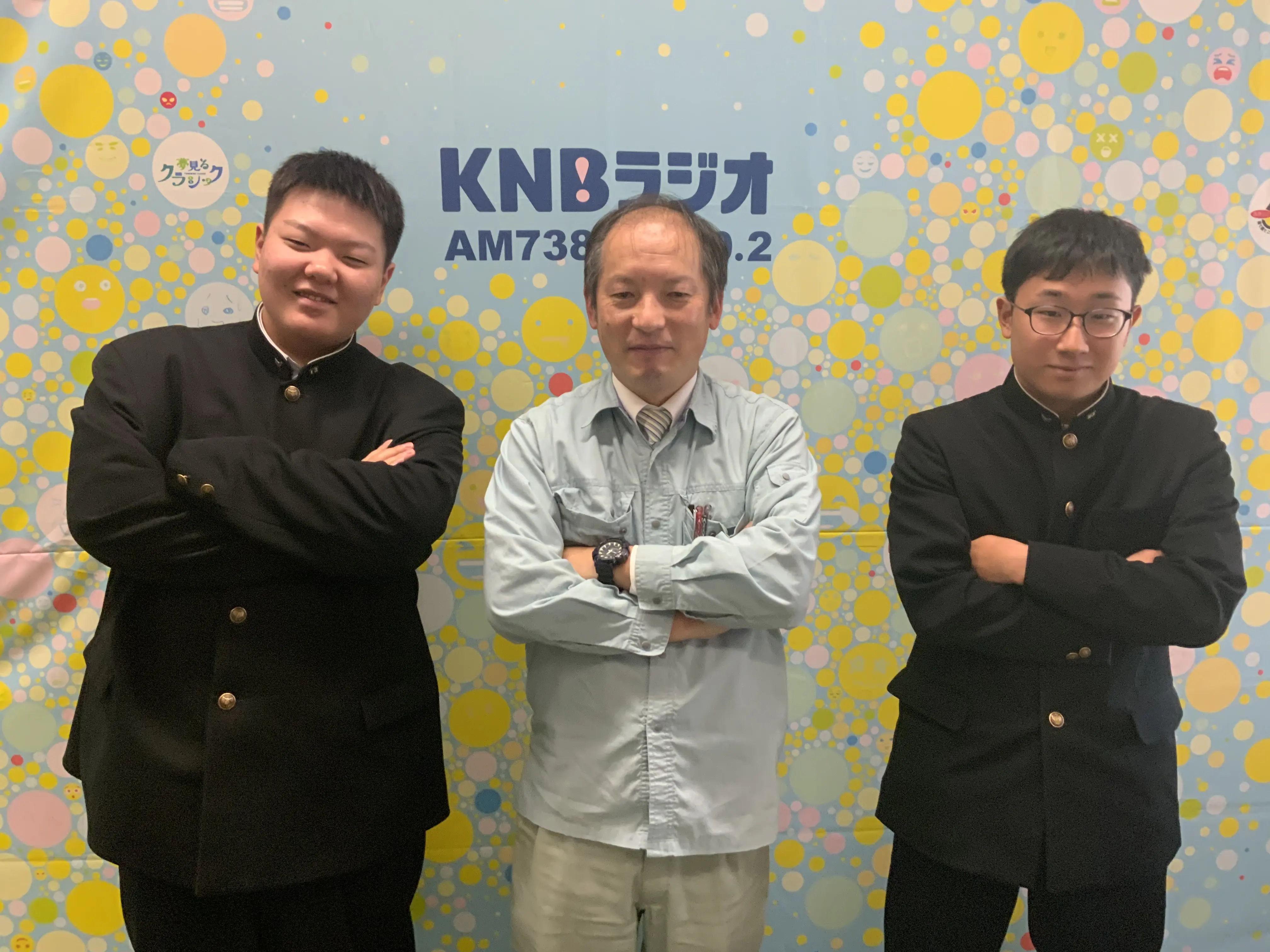砺波工業高校電気科 1年 馬場野大生さん　教諭 加藤正さん　3年 吉田温大さん