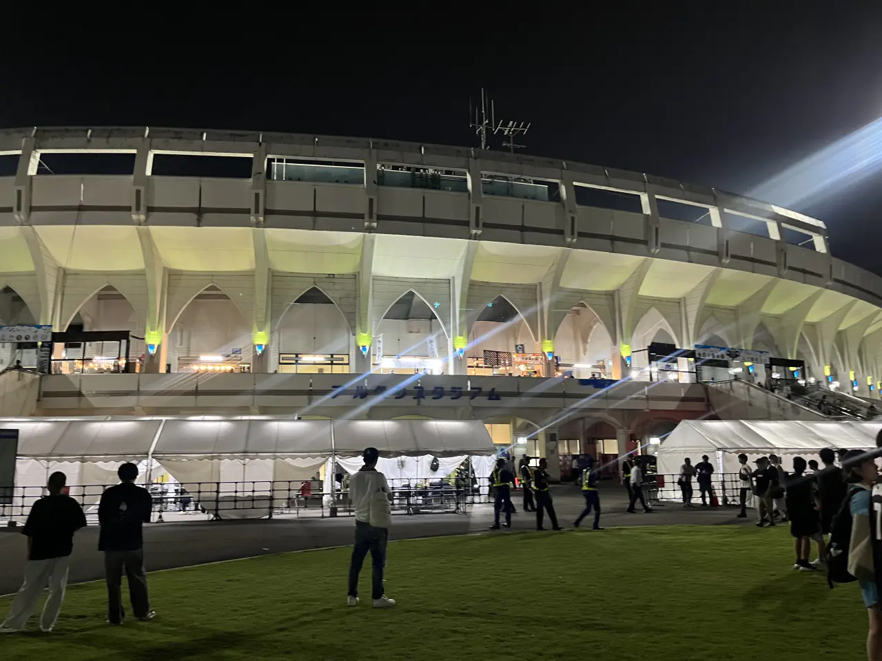 試合後の富山市民球場