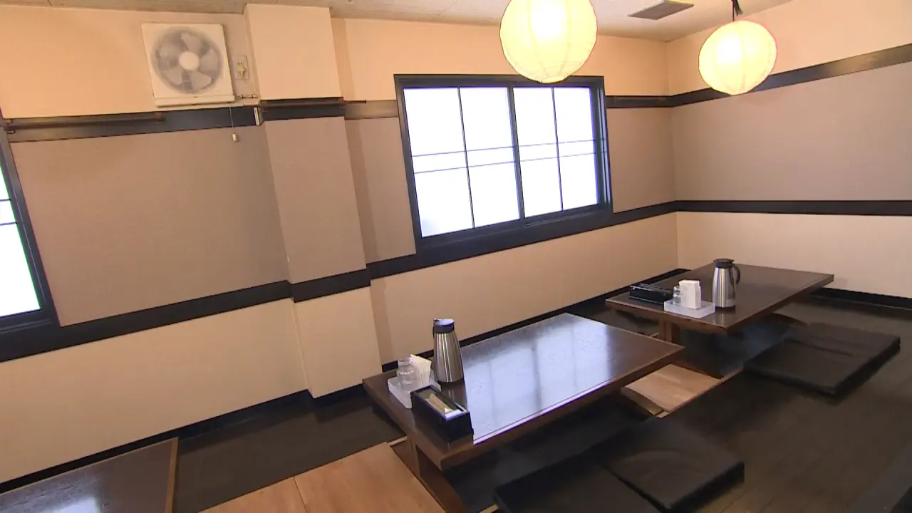 和風の落ち着いた店内