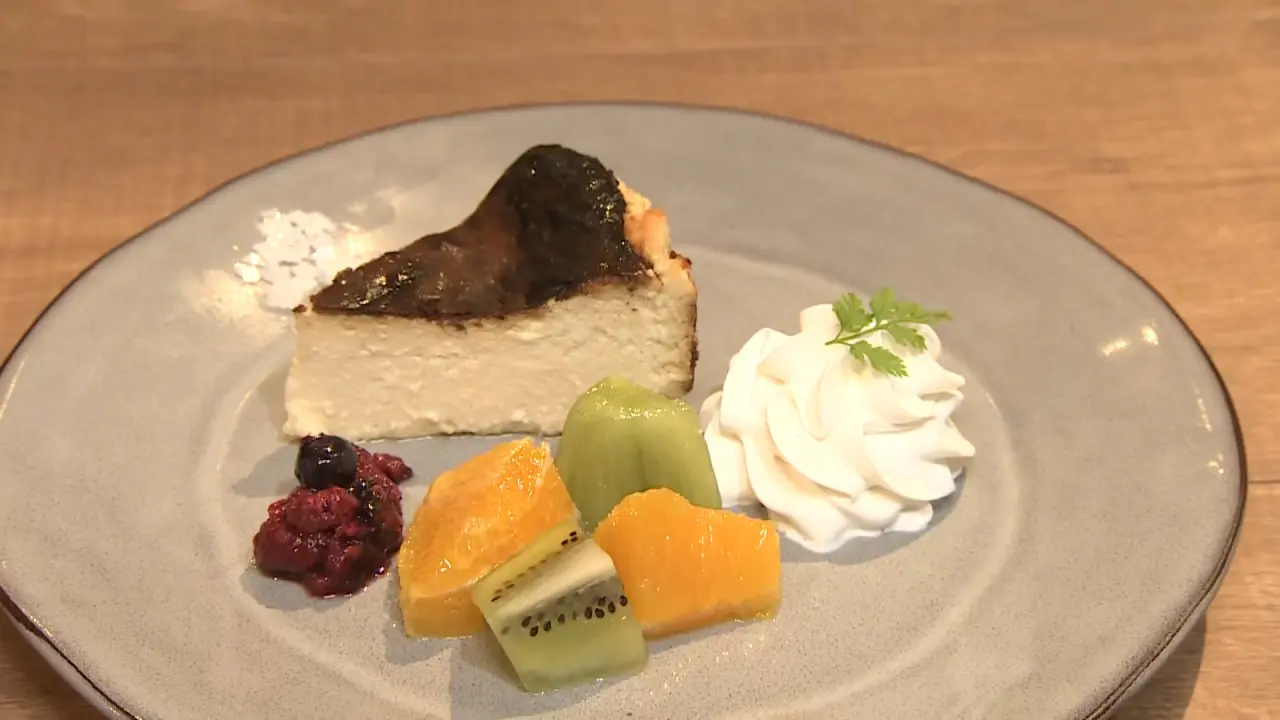 バスクチーズケーキ　658円（税込）