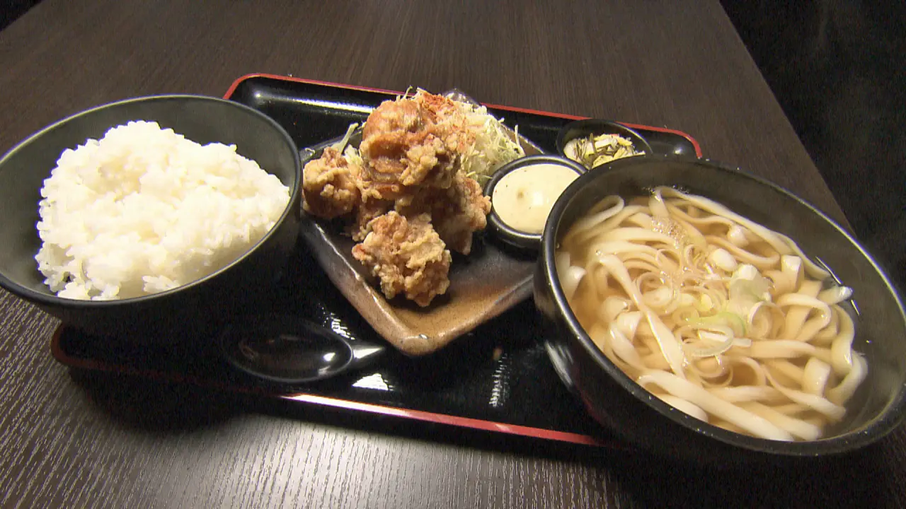 鶏から定食（から揚げ4個）　1000円（税込）