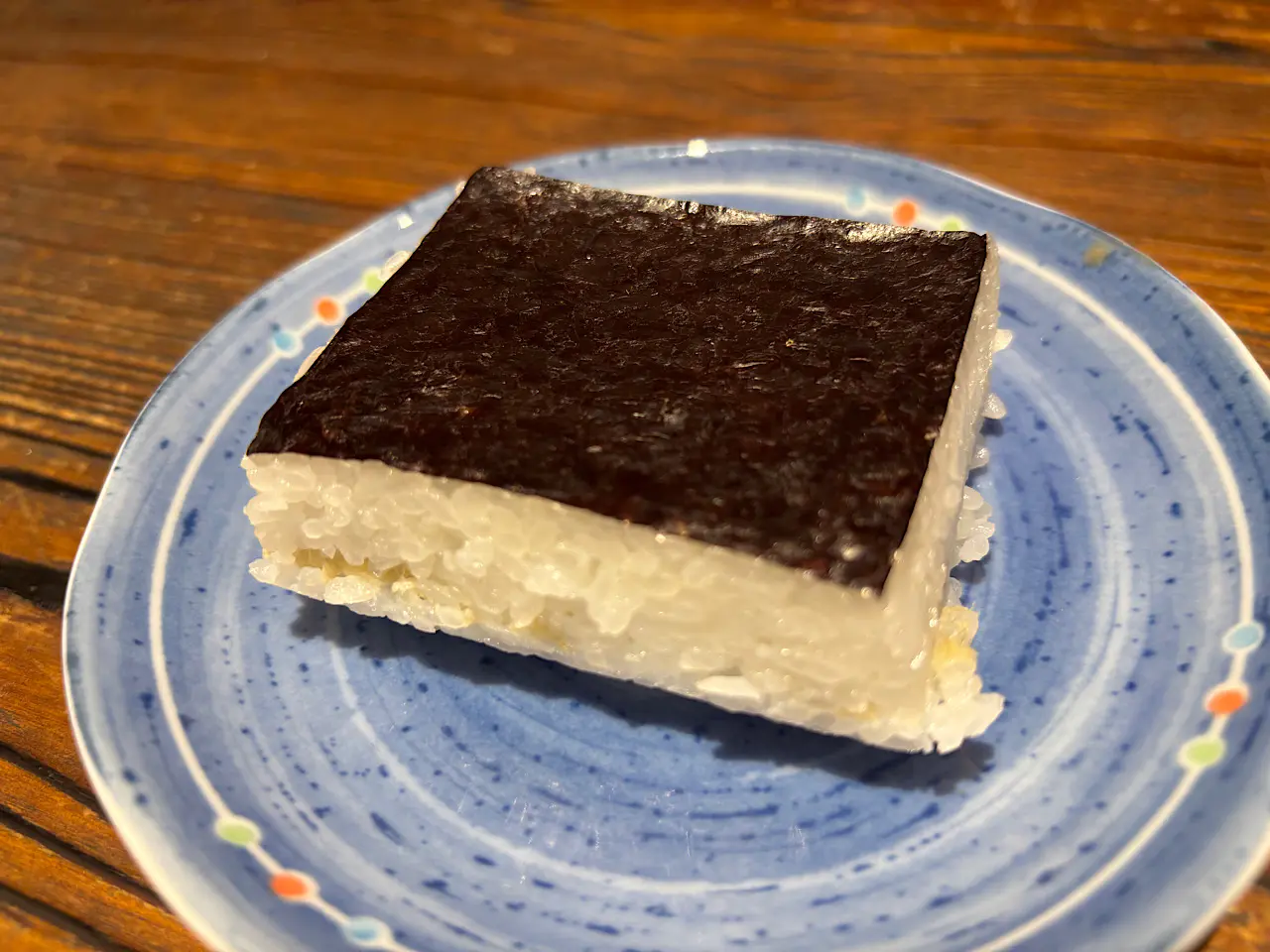 国産4種の煮干し×3種の醤油の香り高いスープ「煮干し中華そば」【二星