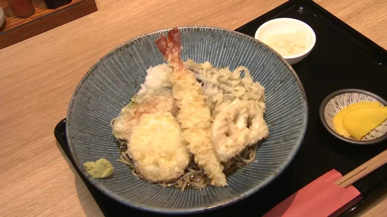 えび天おろしぶっかけそば　1680円（税込）