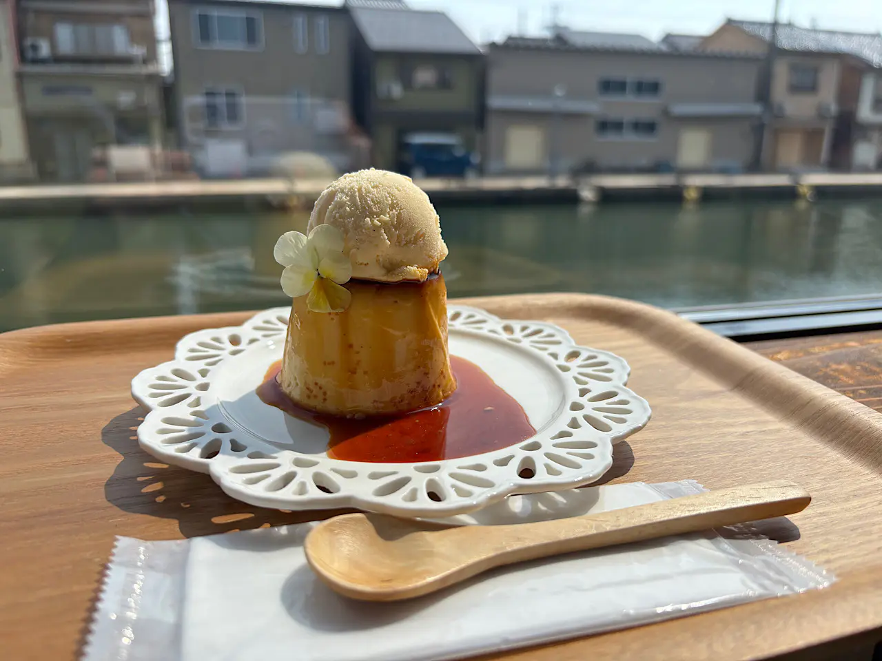 港町情緒香る新湊内川 築100年超の旧廻船問屋をリノベーション【番屋