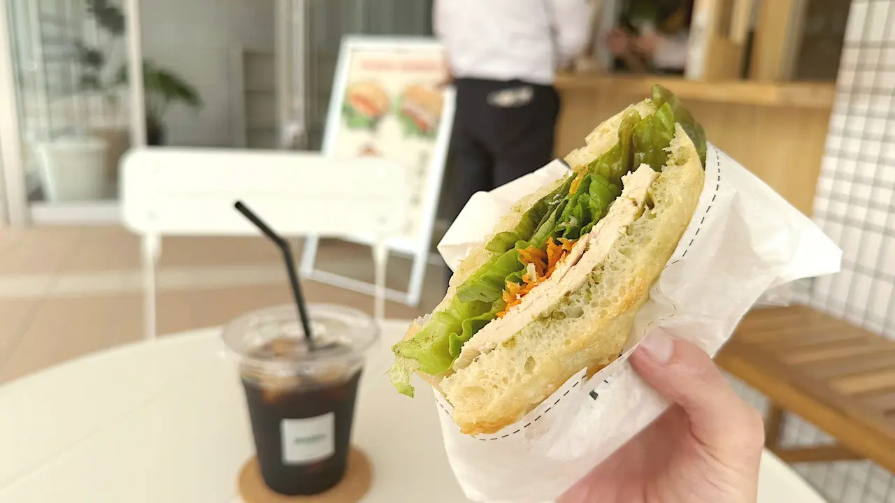 ハーブチキン　800円