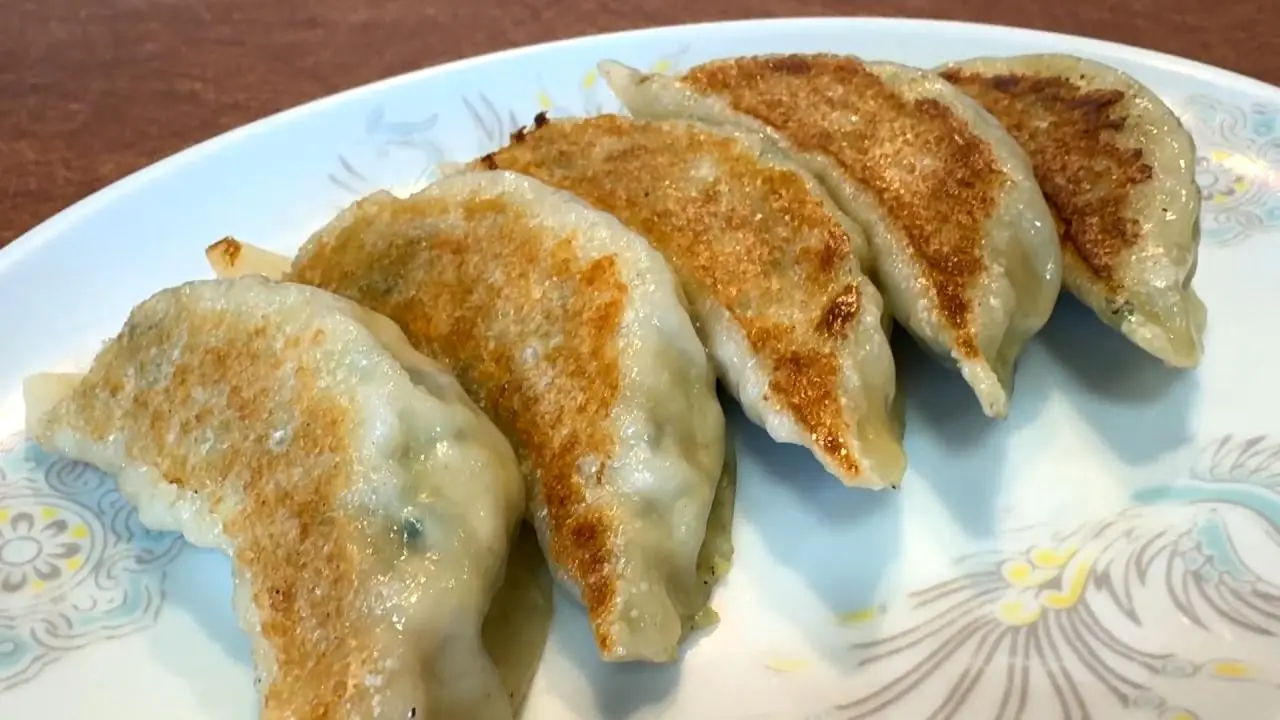 餃子5個　450円（税込）