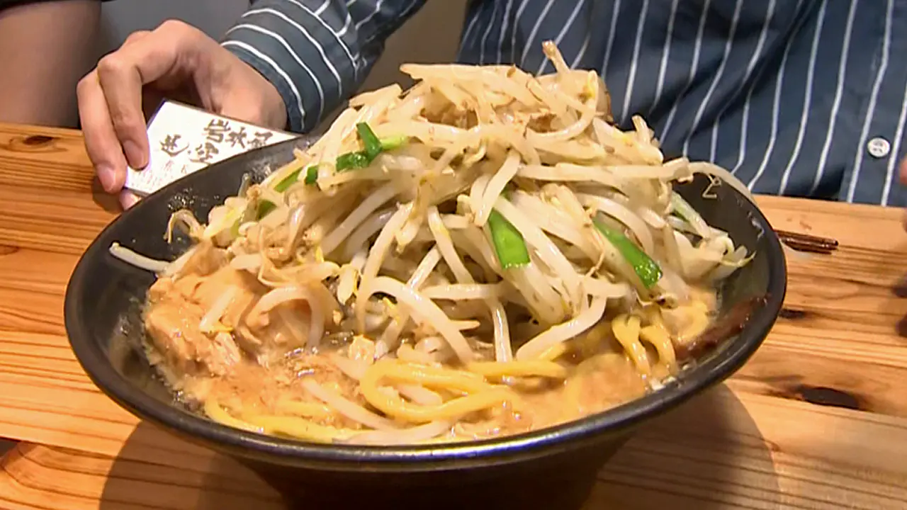 濃厚「ベジポタ」が年中食べられる【味噌ラー 一二三】北陸の人気