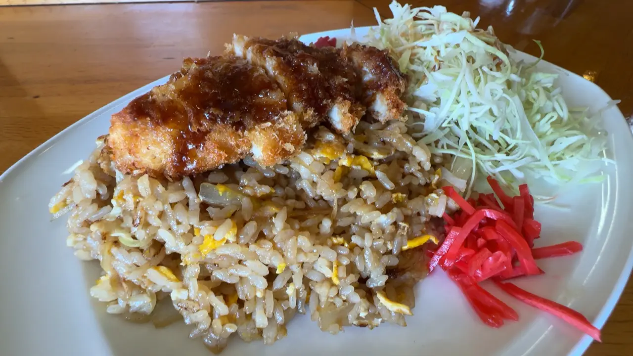 チキンピラフ　1000円