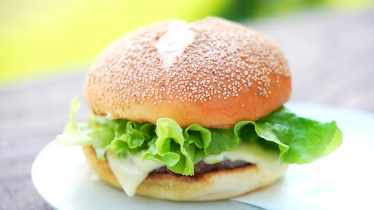 氷見牛バーガー　900円（税込）