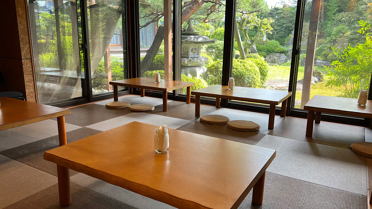 日常を忘れる静かな贅沢 日本庭園美しいカフェで小旅行気分【L'con