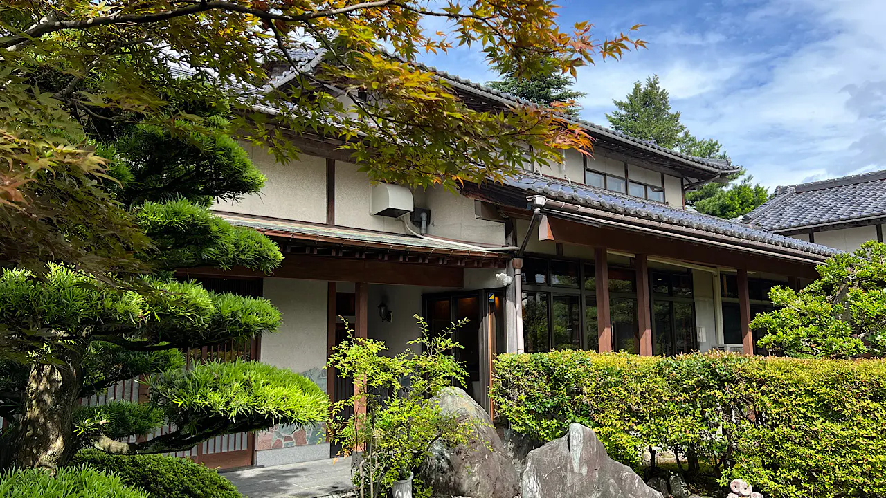 日常を忘れる静かな贅沢 日本庭園美しいカフェで小旅行気分【L'con