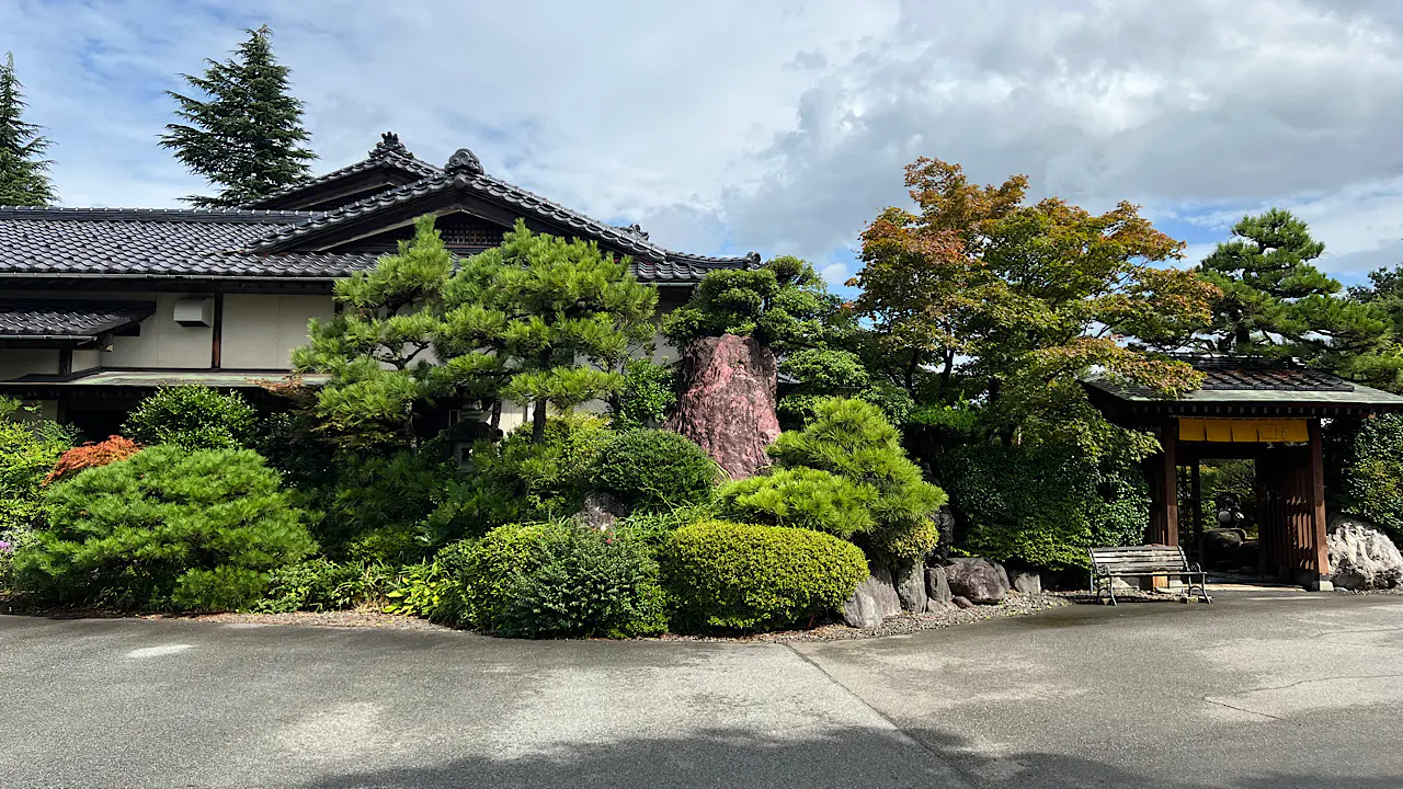 日常を忘れる静かな贅沢 日本庭園美しいカフェで小旅行気分【L'con