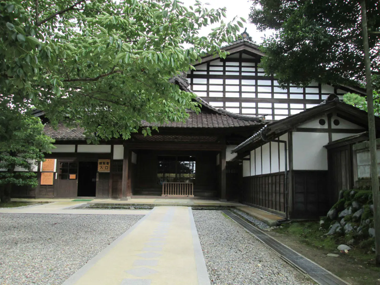 楽天市場】【中古】 日帰りで行く富山と近県の美術館・博物館