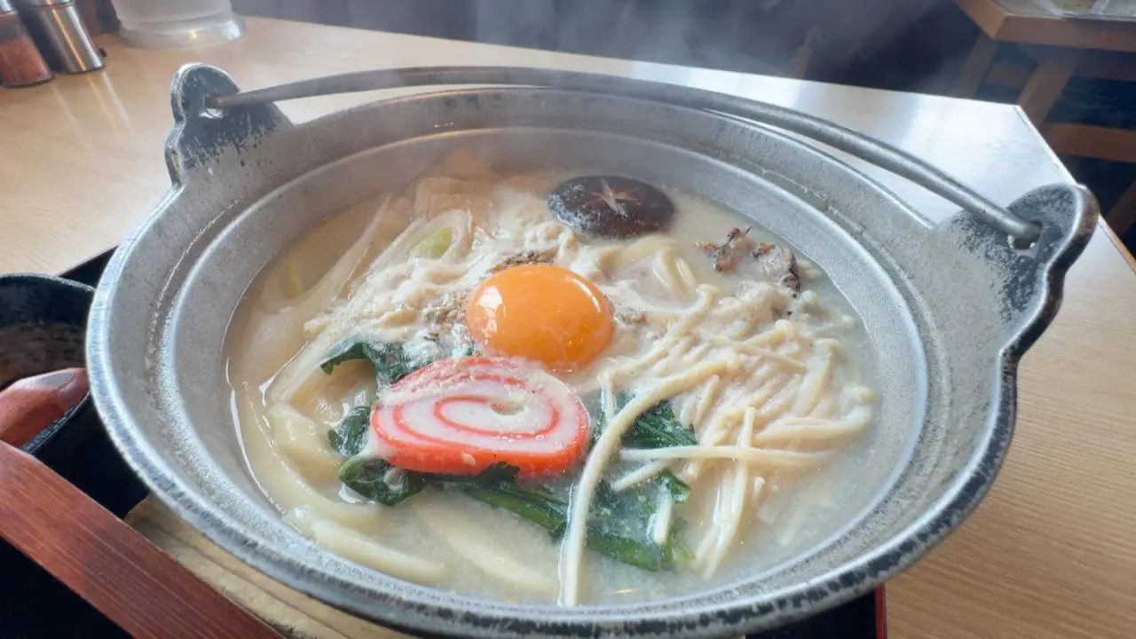 豆乳鍋うどん　1080円（税込）
