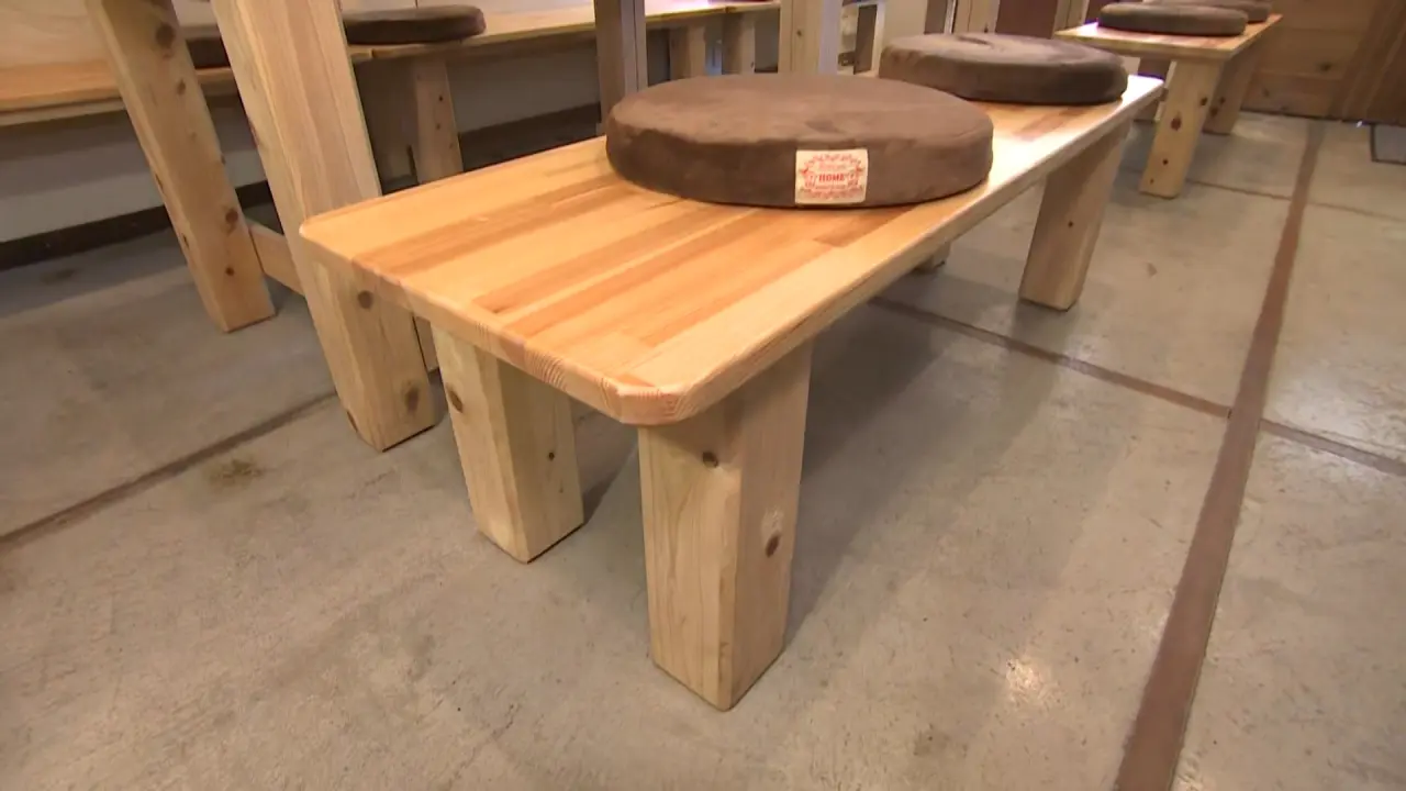 オーナー手作りのテーブルセット