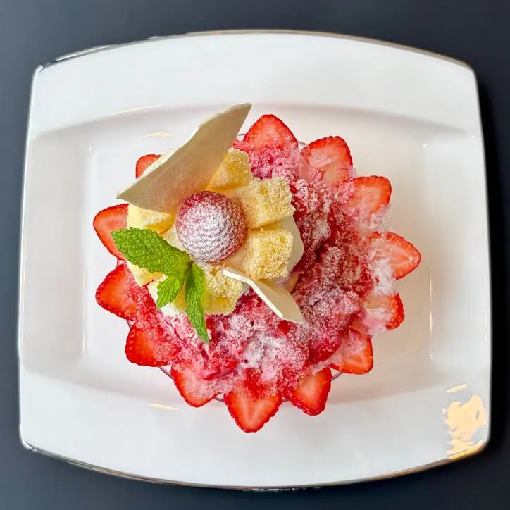 イチゴのショートケーキかき氷　1500円（税込）