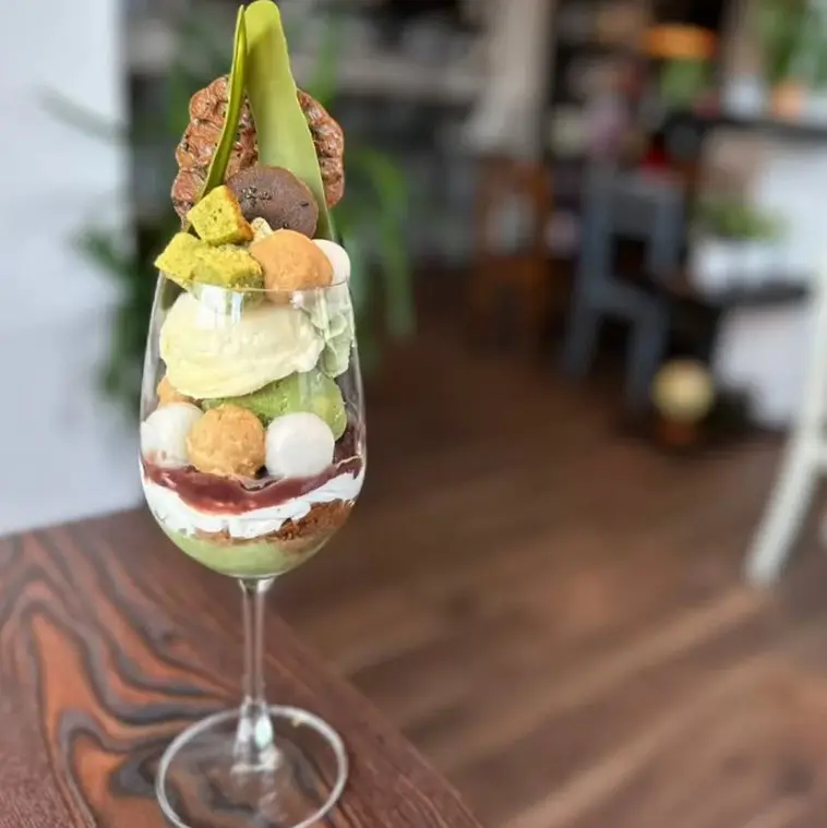白玉と抹茶のパフェ　1800円（税込）