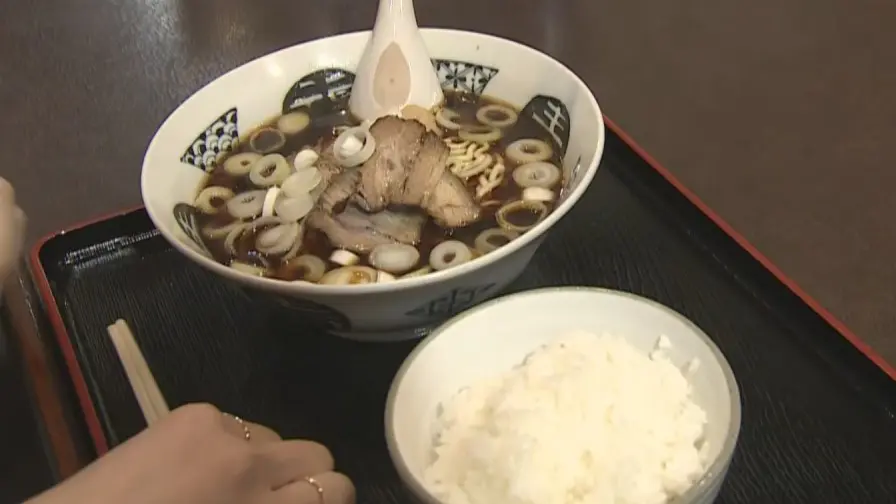 富山ブラックラーメン　セット1000円　単品900円（どちらも税込）