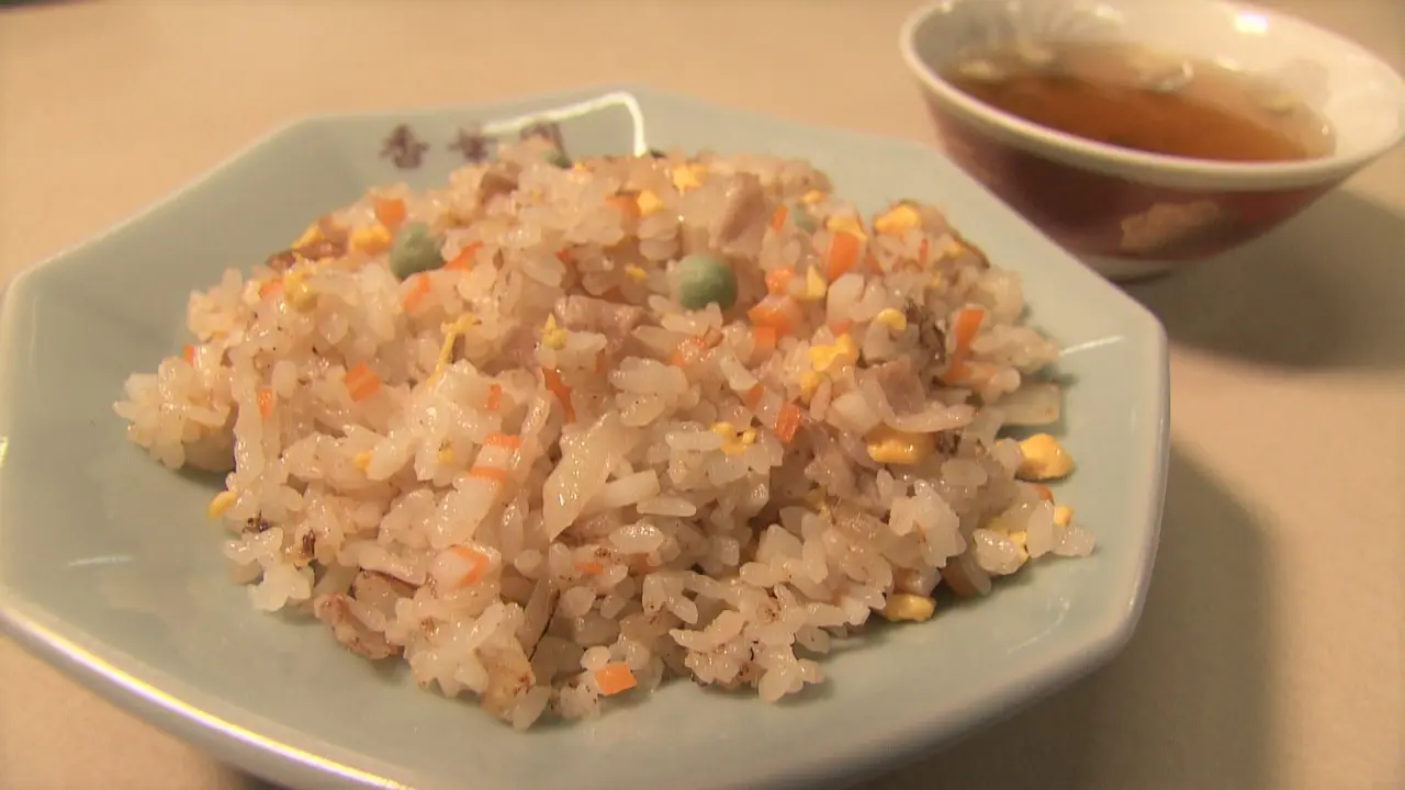 半チャーハン　430円（税込）