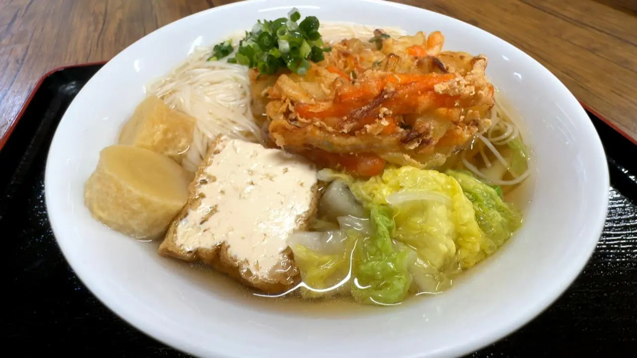 かき揚げにゅうめん　900円（税込）