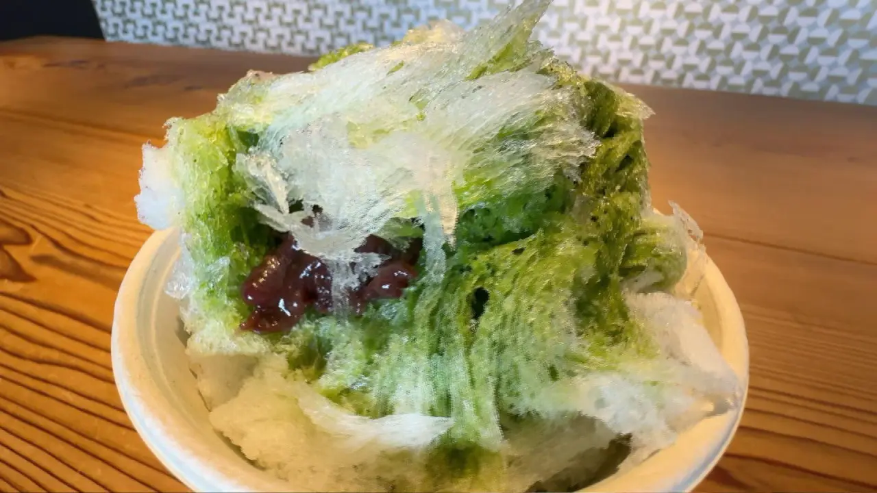 宇治金時（粒あん入り）　880円（税込）
