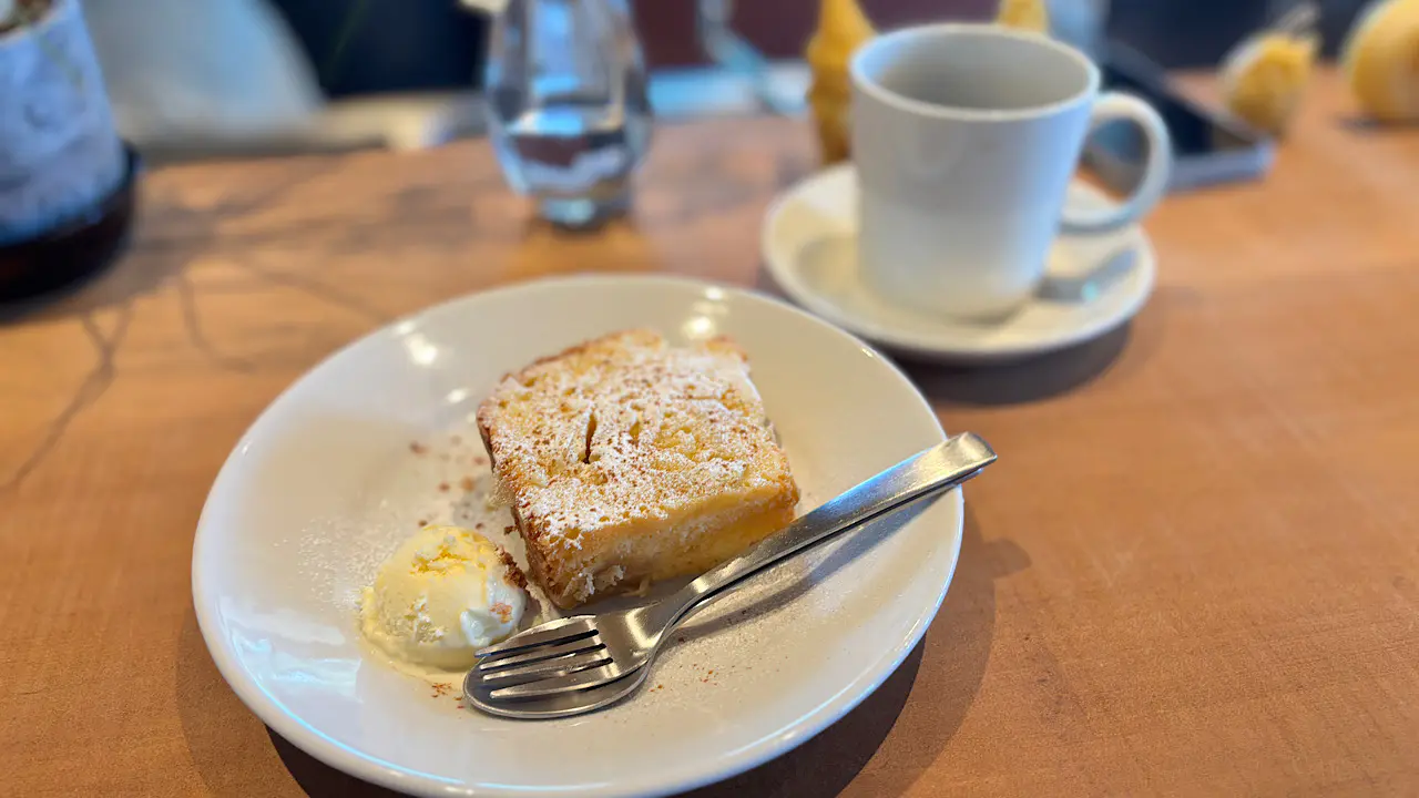 りんごカントリーケーキ 550円（税込）