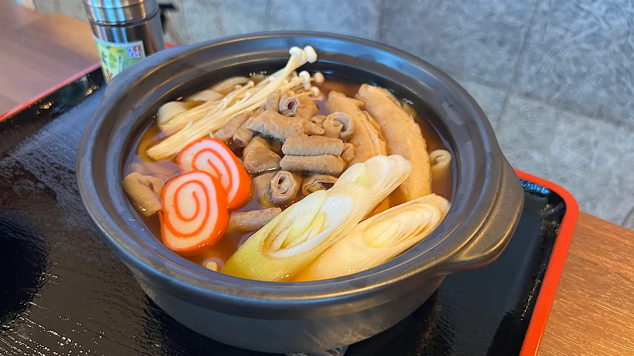 もつ煮込みうどん　1000円（税込）