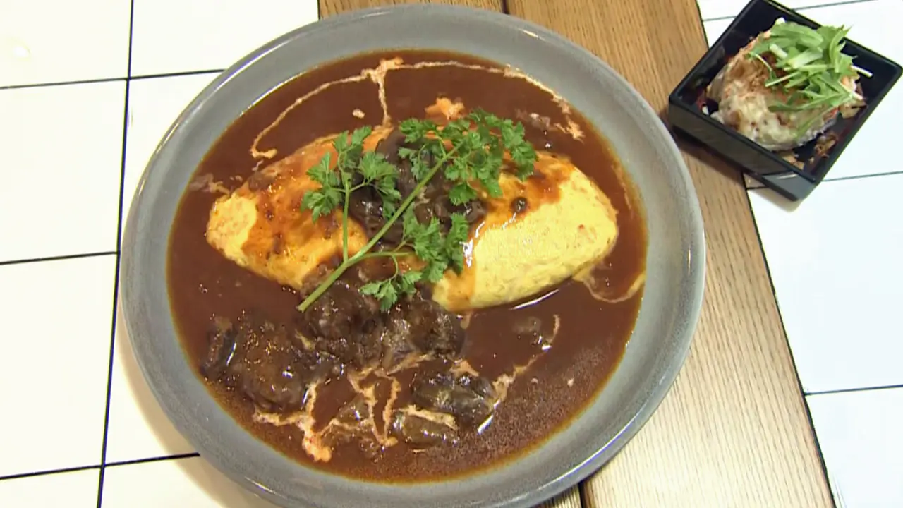 富山牛の赤ワイン煮込み デミグラスソース　ポテトサラダ付　2700円（税込）