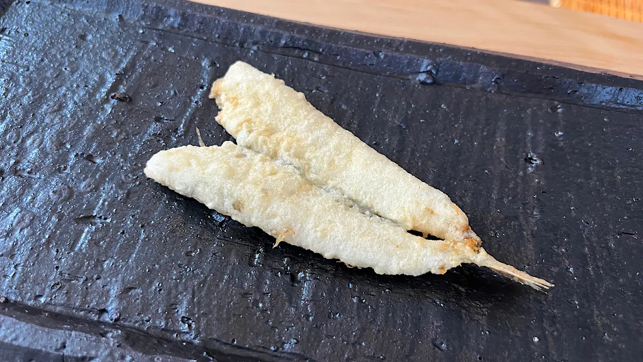 旬の魚（この日はニギス）