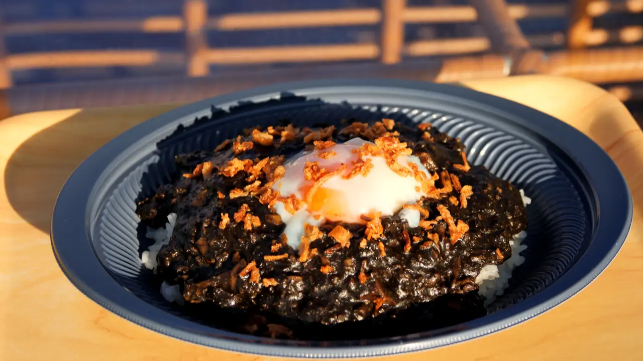 ブラックキーマカレー　1100円（税込）