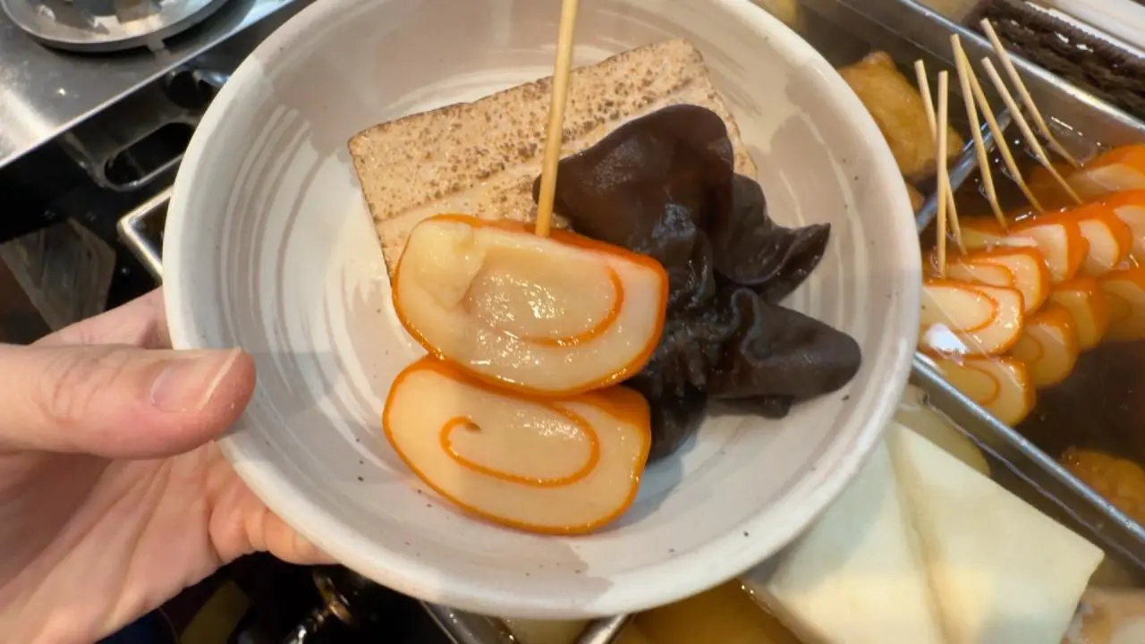 焼き豆腐250円　かまぼこ250円　生きくらげ150円　（すべて税込み）