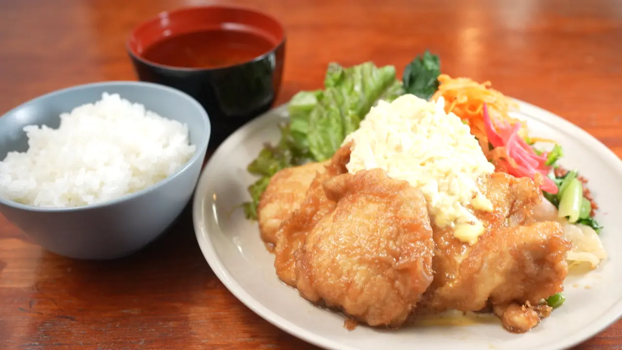 チキン南蛮定食（5切）　1400円（税込）