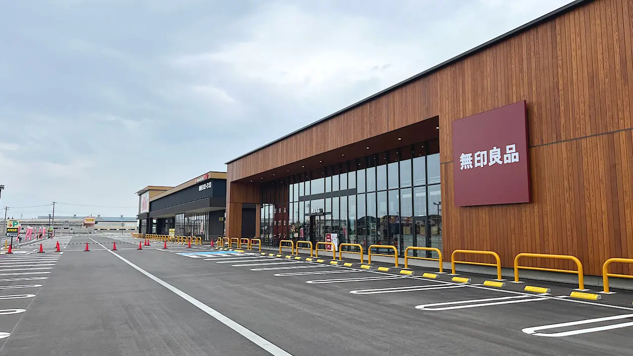 富山 新 店舗