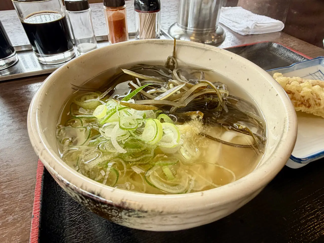 かけうどん（並）460円（税込）