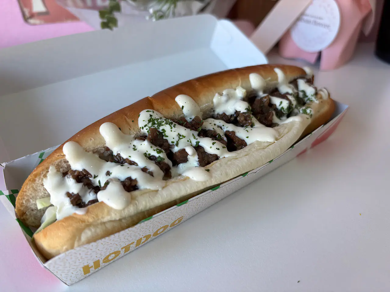 情緒ある“日本のベニス”すぐそば! 射水ベイエリアのホットドッグ専門店