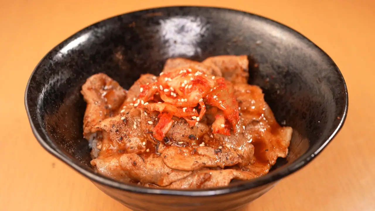 黒毛和牛 劔の旨ダレ炙り丼　500円（税込）