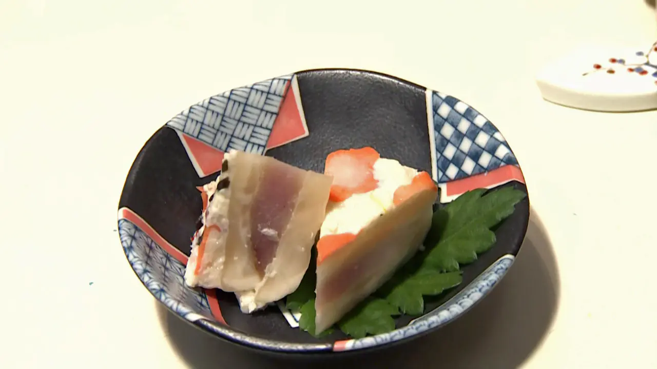 かぶらずし（2切）　440円（税込）
