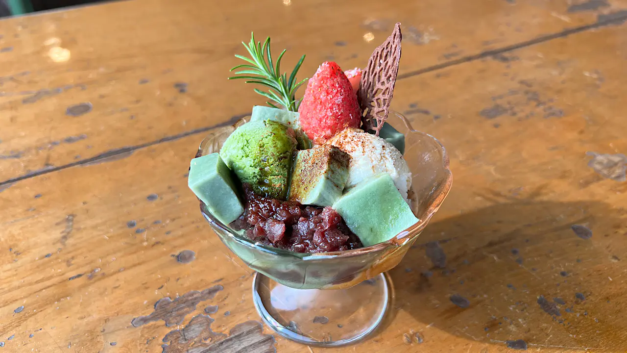 生麩入りプリンパフェ　800円