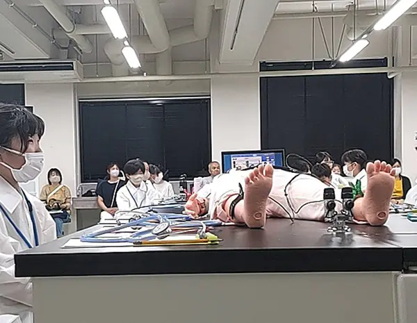 はなわさ
患者さんとの会話がすごく大事だけど、私には難しいと思った。
お医者さんてすごいと思った。