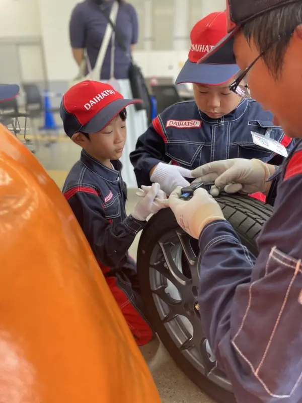 はるくん
車がかっこよかった！タイヤが重たかったから大変だと思ったけど、車が好きになった！