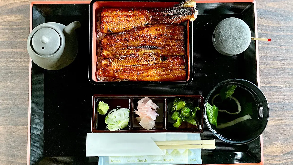 本格ニホンウナギのうな重が1600円から【鰻の成瀬 富山店】うまい
