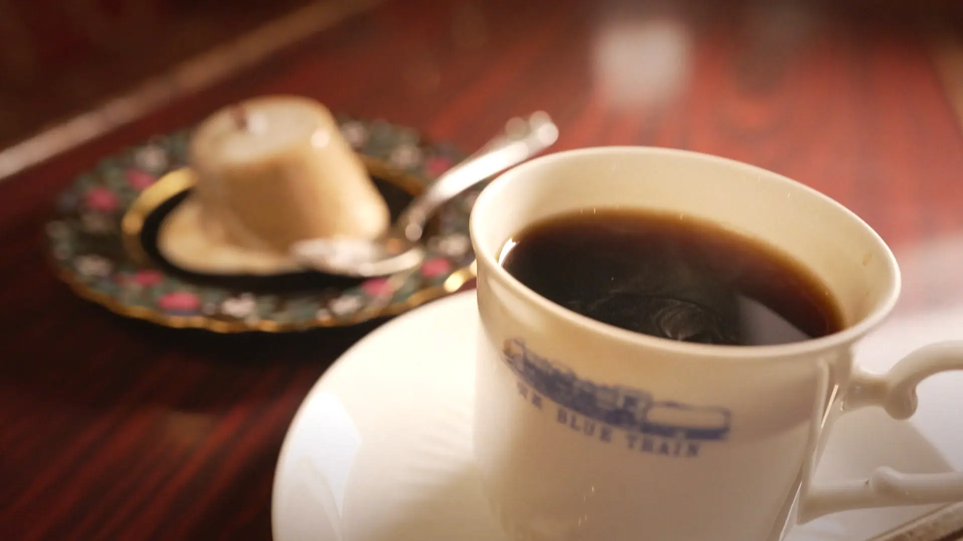 鉄道模型が走る富山の“飲み鉄”喫茶店【珈琲駅 ブルートレイン】｜グルメ｜nan Nan｜富山を楽しむオススメ情報 