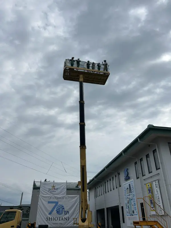 アヤタン
佐官作業で手形を取り最後にデコレーションするのが楽しかったのと大小のショベルカーに実際に乗れて動かせたのが楽しかった。