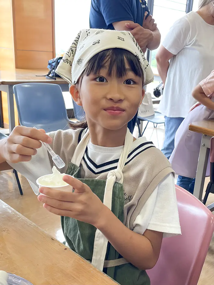 みー
みんなでジェラートをつくるのがたのしかったです。びっくりするぐらい美味しかった！
材料もわかったので、家でも作ってみたいです。