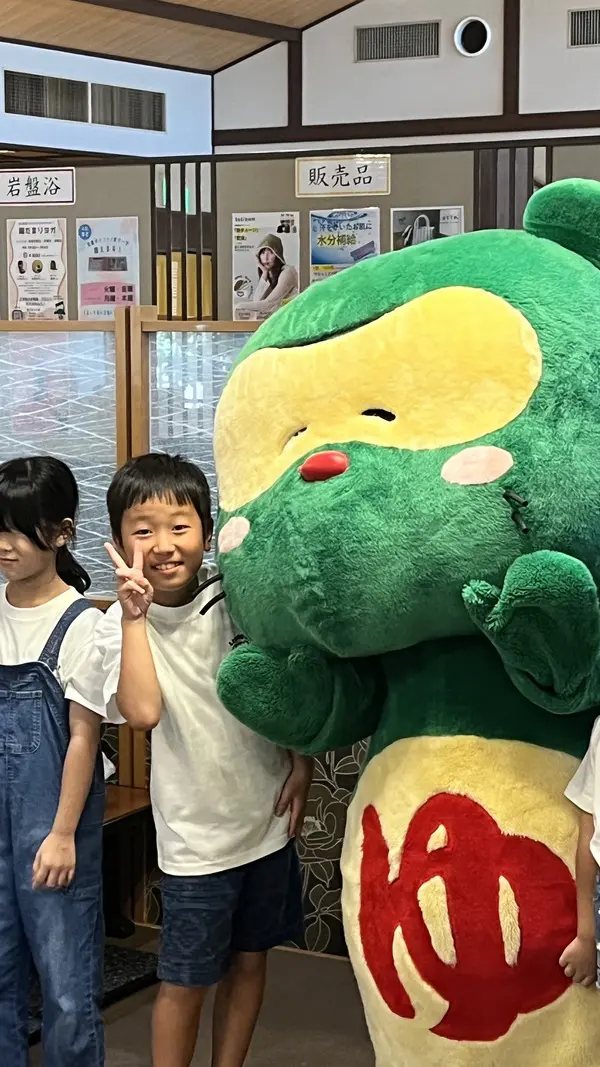 せい
受付で大きな声でお客様に声かけしたので
、お店の人にほめられてたのがうれしかったです